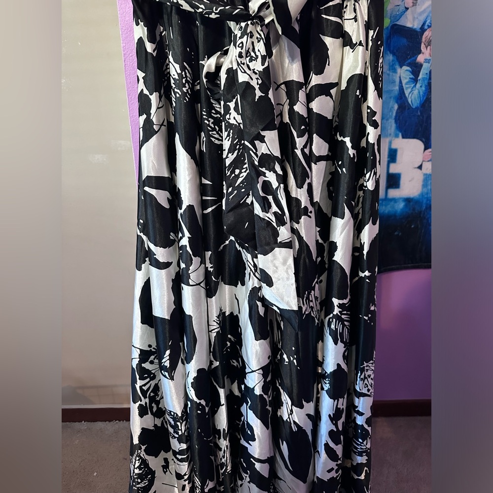 Black and White Silk Skirt